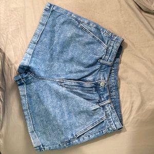 American eagle mom shorts